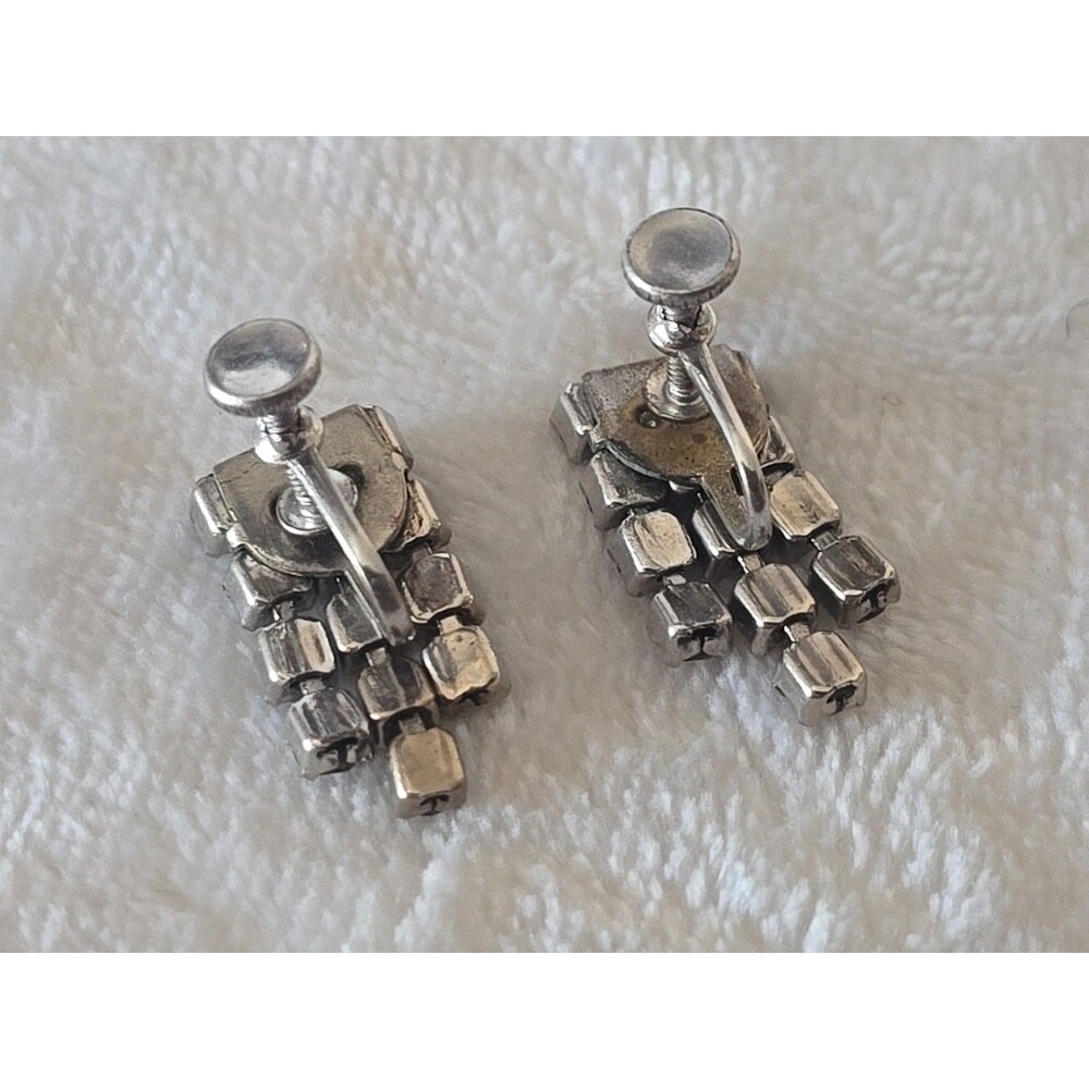 Vintage rhinestone earrings dangle art deco squared screw back .5"x.75" - Picture 3 of 4